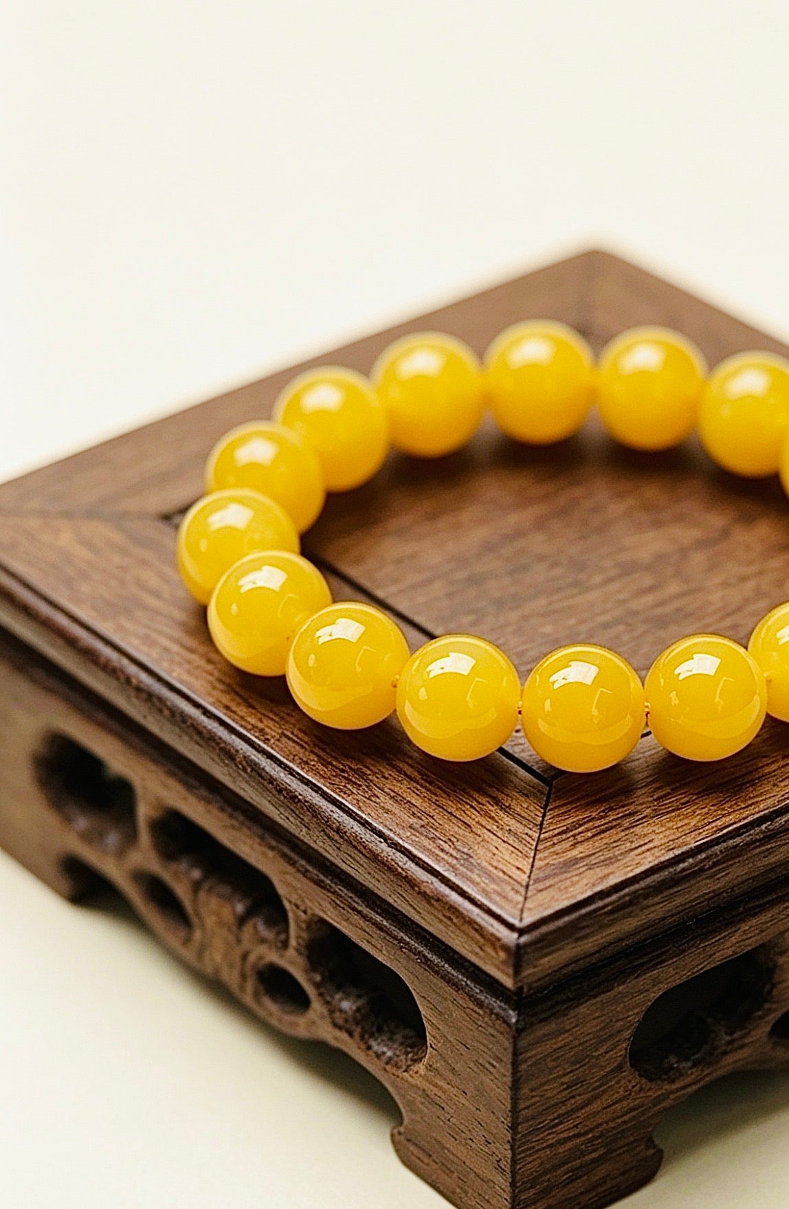 Amoria  Natural Yellow Agate Bracelet (13mm) – Prosperity and Good Luck Energy Crystal Bracelet to Boost Wealth and Confidence